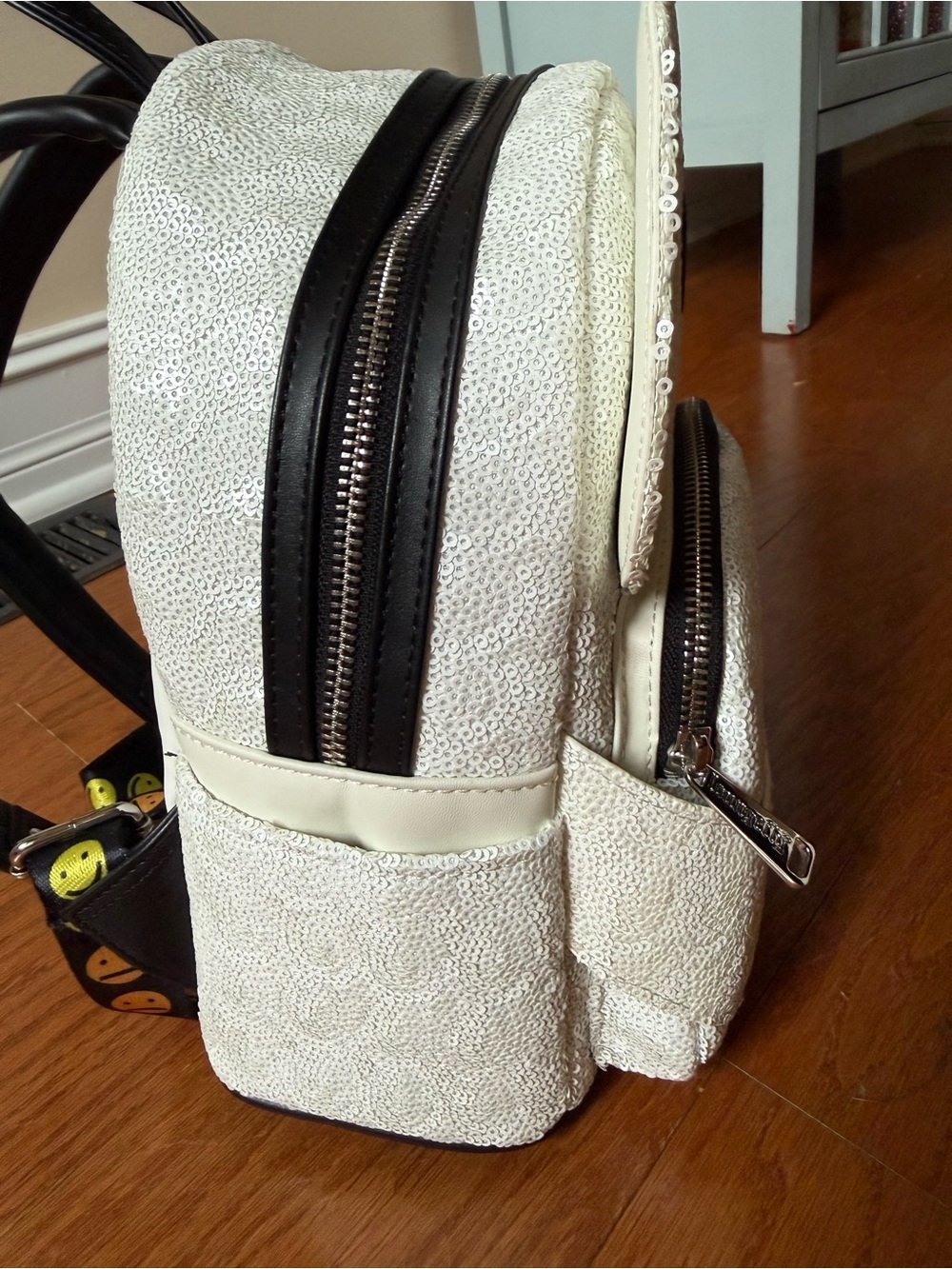 Loungefly White & Black Baymax Glow-In-The-Dark Mini Backpack - Picture 10 of 10